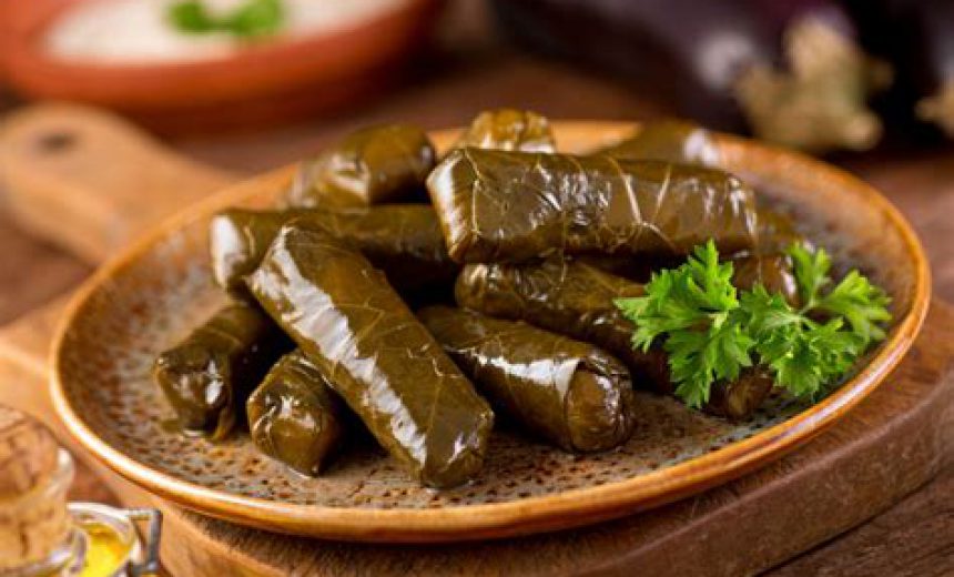 Zeytinyağlı Yaprak Sarma Tarifi