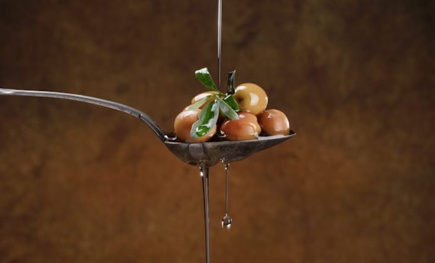 1 yemek kaşığı zeytinyağı kaç kalori